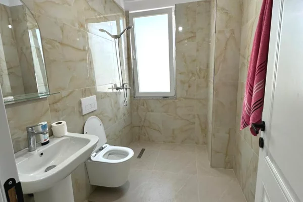 Shtepi me qera Apartament ne Tirane, 2+1, Mobilimi E mobiluar, Pagesa 500  Euro.