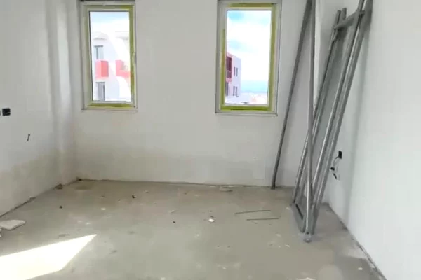 Shtepi ne shitje Apartament ne Tirane, 1+1, Mobilimi Bosh, pa mobiluar, Pagesa 72,711  Euro.