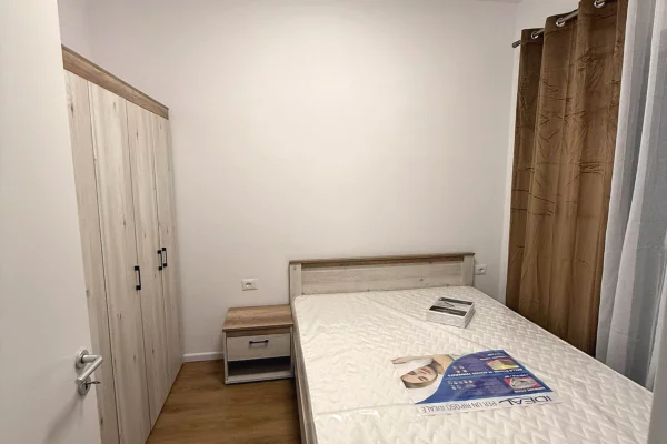 Shtepi me qera Apartament ne Tirane, 1+1, Mobilimi E mobiluar, Pagesa 40,000  Leke.