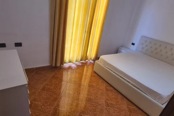 Shtepi me qera Apartament ne Tirane, 1+1, Mobilimi E mobiluar, Pagesa 50,000  Leke.