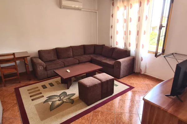 Shtepi me qera Apartament ne Tirane, 1+1, Mobilimi E mobiluar, Pagesa 50,000  Leke.