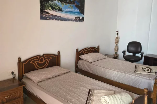 Shtepi me qera Apartament ne Tirane, 2+1, Mobilimi E mobiluar, Pagesa 65,000  Leke.