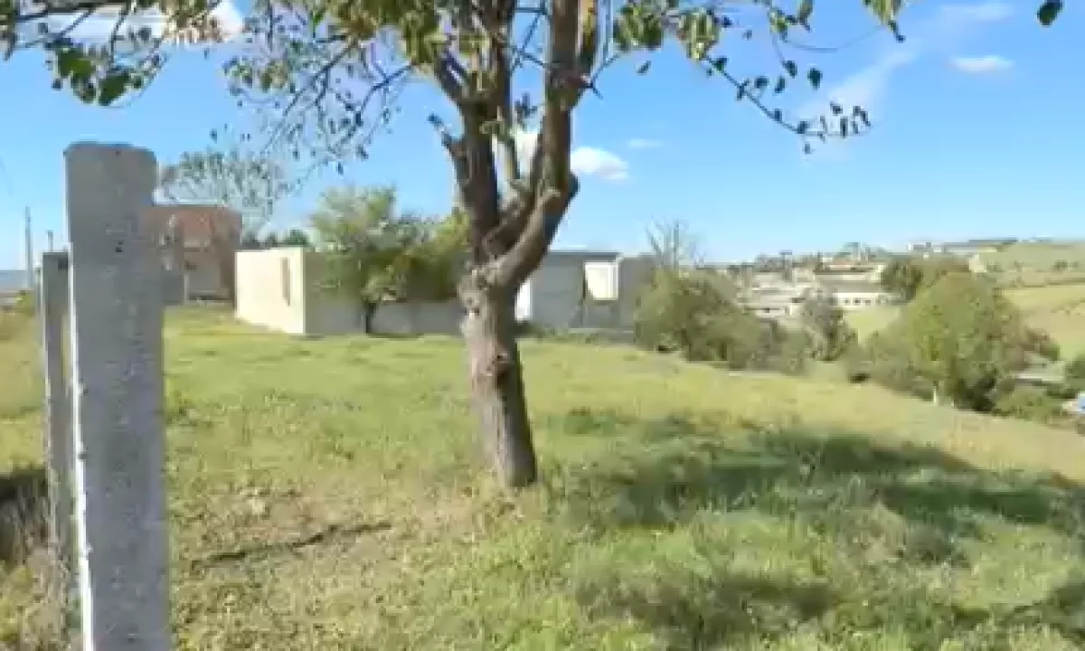 Shitet Toke + Shtepi (e parregulluar)ne Cerkeze