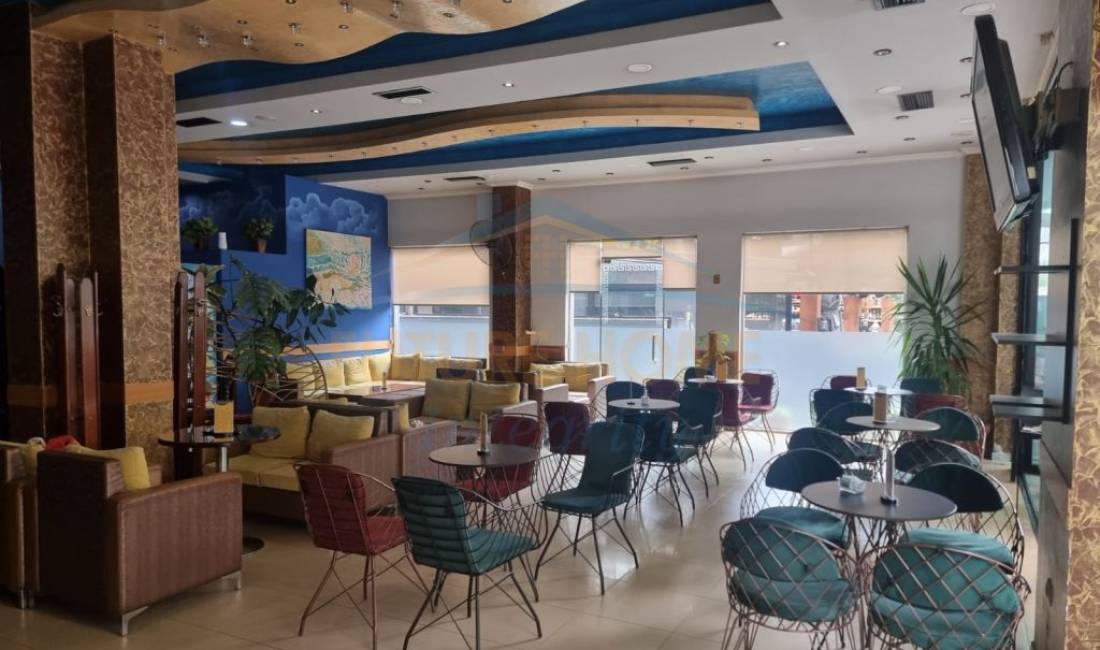 Qera, Ambient Biznesi, Fresku, Tirane.