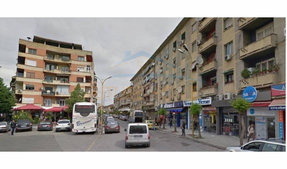 Qira , Ambient Biznesi, Rruga Mine Peza.