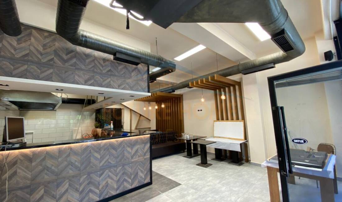 Qira, Ambient, Golden Park