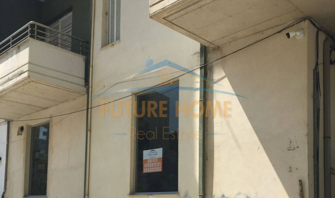 Shitet, Ambient Biznesi, Lungomare, Vlore.