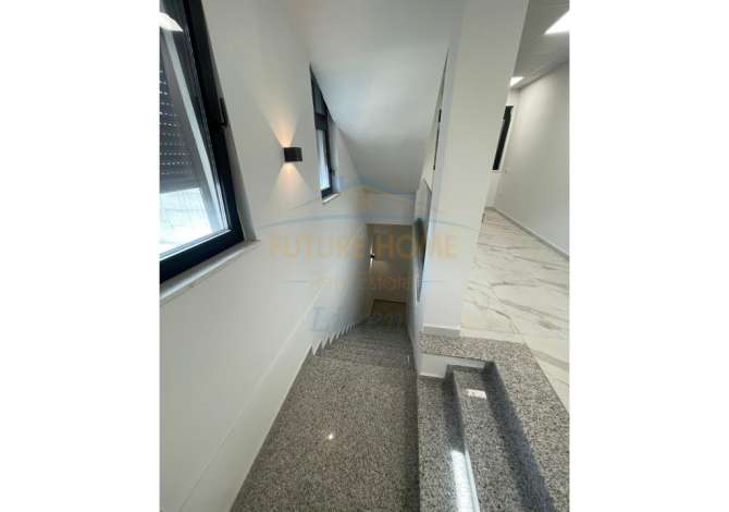  Ambient Biznesi per qira, Prane Terminalit, Teg, Tirane.