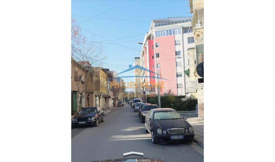 Ambjent biznesi ne shitje te Mine Peza