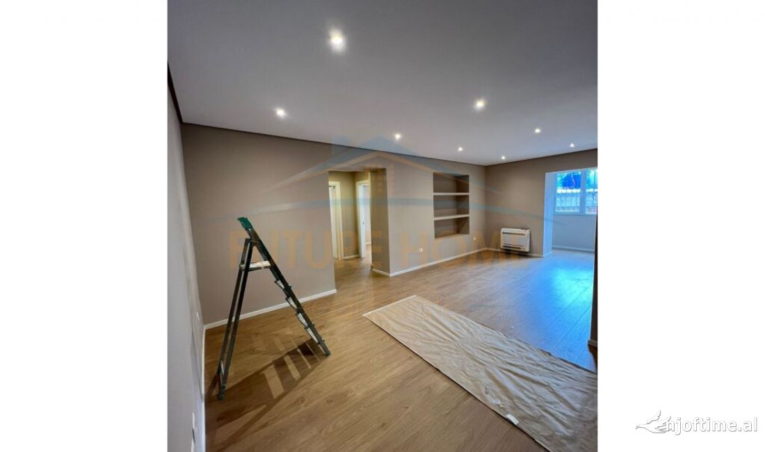 Apartament 2+1, per zyra me qira Rruga e Kavajes.