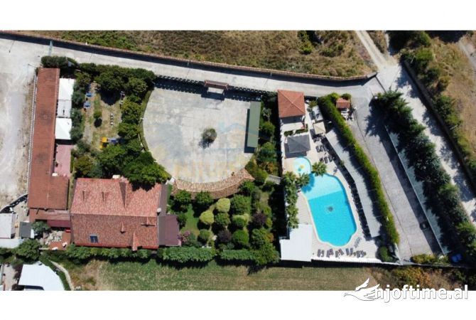 Business Property in Sale 2+1 in Tirana - 990,000 Euro