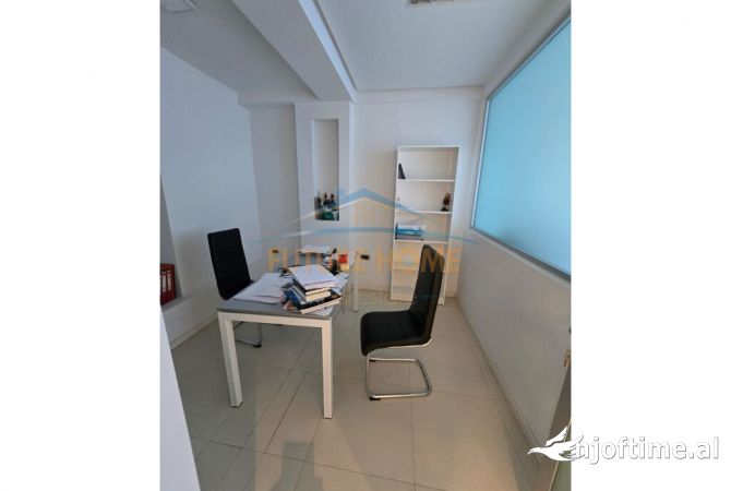 Business Property in Sale 3+1 in Tirana - 350,000 Euro