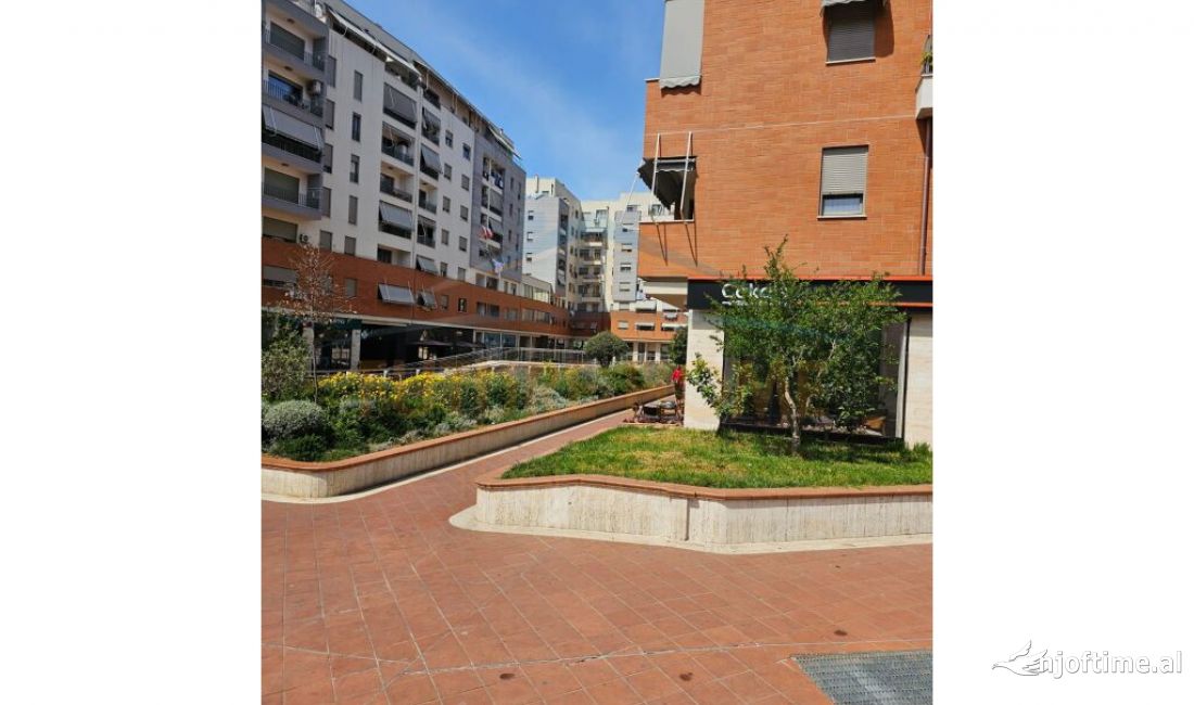 Ambient Biznesi per shitje  Rruga e Dibres,Tirane.