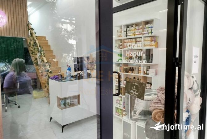 Ambient Biznesi, me qira Unaze te Re