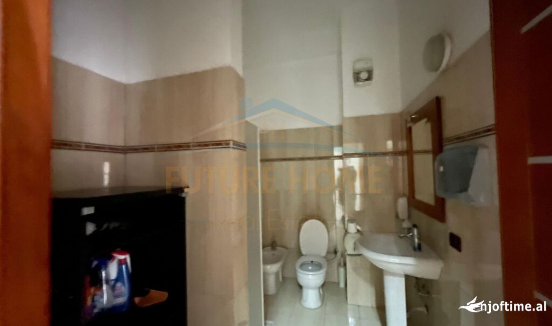 Ambient Biznesi,per shitje  Vollga, Durres