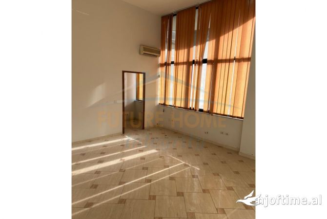 Business Property in Sale 3+1 in Tirana - 500,000 Euro
