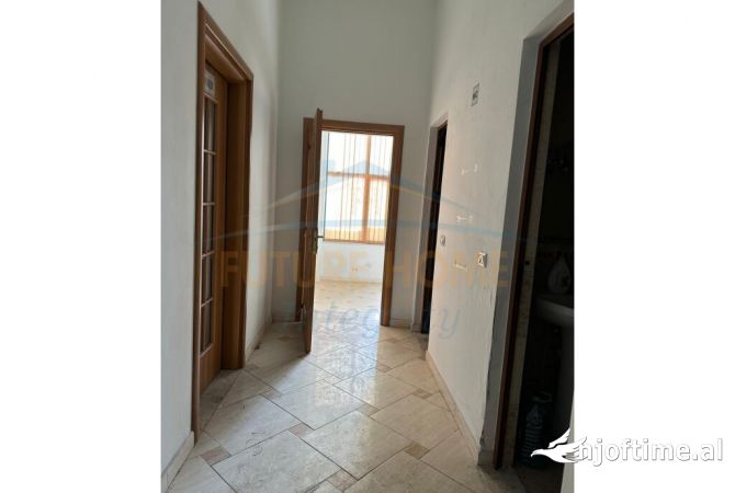 Ambjent biznesi ne shitje te Pazari i Ri