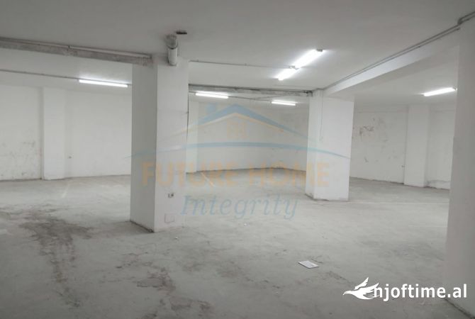 Business Property in Sale 4+1 in Tirana - 350,000 Euro
