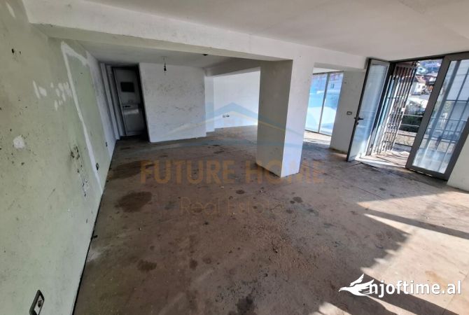 Shitet, Ambient Biznesi, Rruga Misto Mame