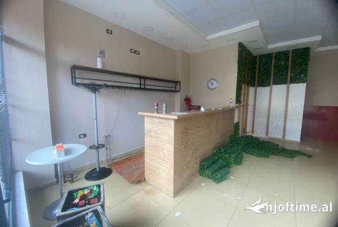 Ambient biznesi ne shitje 1+1 ne Tirane - 165,000 Euro