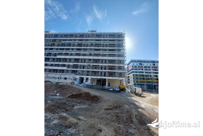 Shtepi ne shitje Apartament ne Tirane, 2+1, Mobilimi Bosh, pa mobiluar, Pagesa 97,000  Euro.