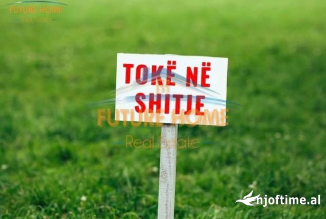 Truall ose Toke ne Durres - 150,000 Euro