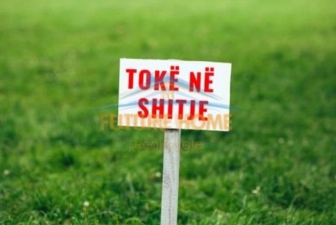 Truall ose Toke ne Durres - 228,000 Euro