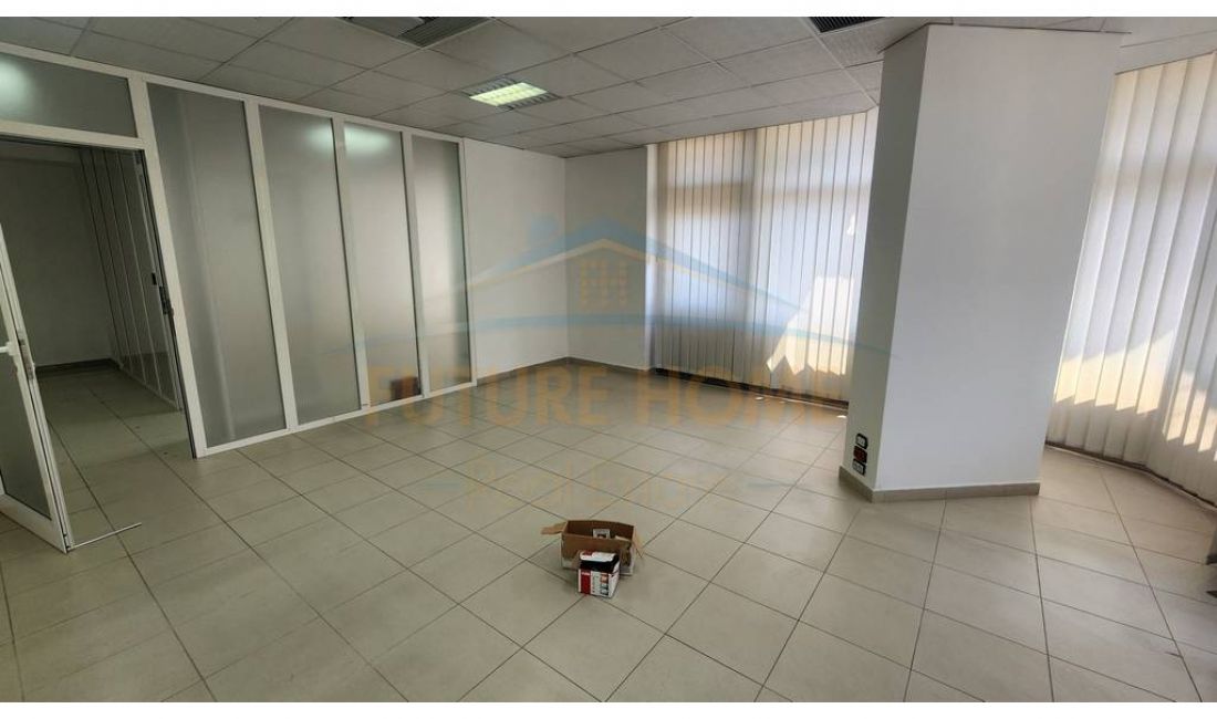 Qira, Ambient per Zyra, Bllok (Prane LSI)