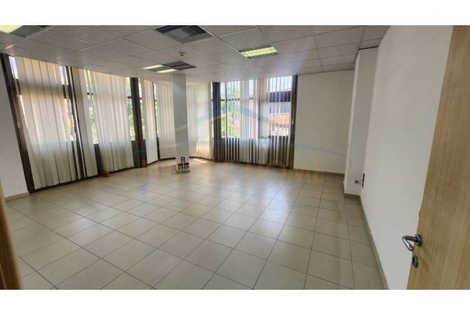 Business Property for Rent 3+1 in Tirana - 2,475 Euro