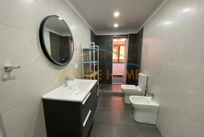 Business Property for Rent 3+1 in Tirana - 1,200 Euro