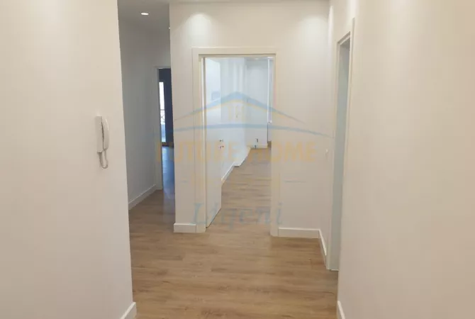 Business Property for Rent 3+1 in Tirana - 2,000 Euro