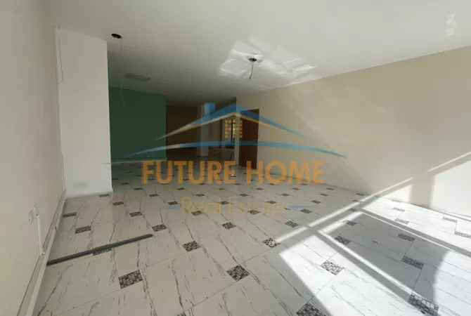 Business Property for Rent 1+1 in Tirana - 2,200 Euro