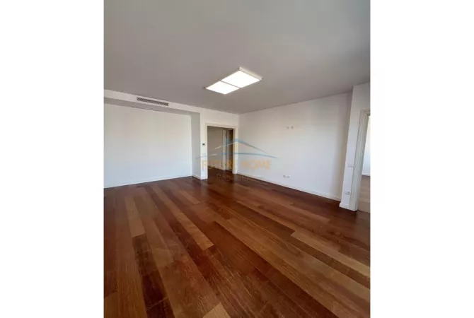 Zyre, me qira prane Kompleksit Delijorgji !