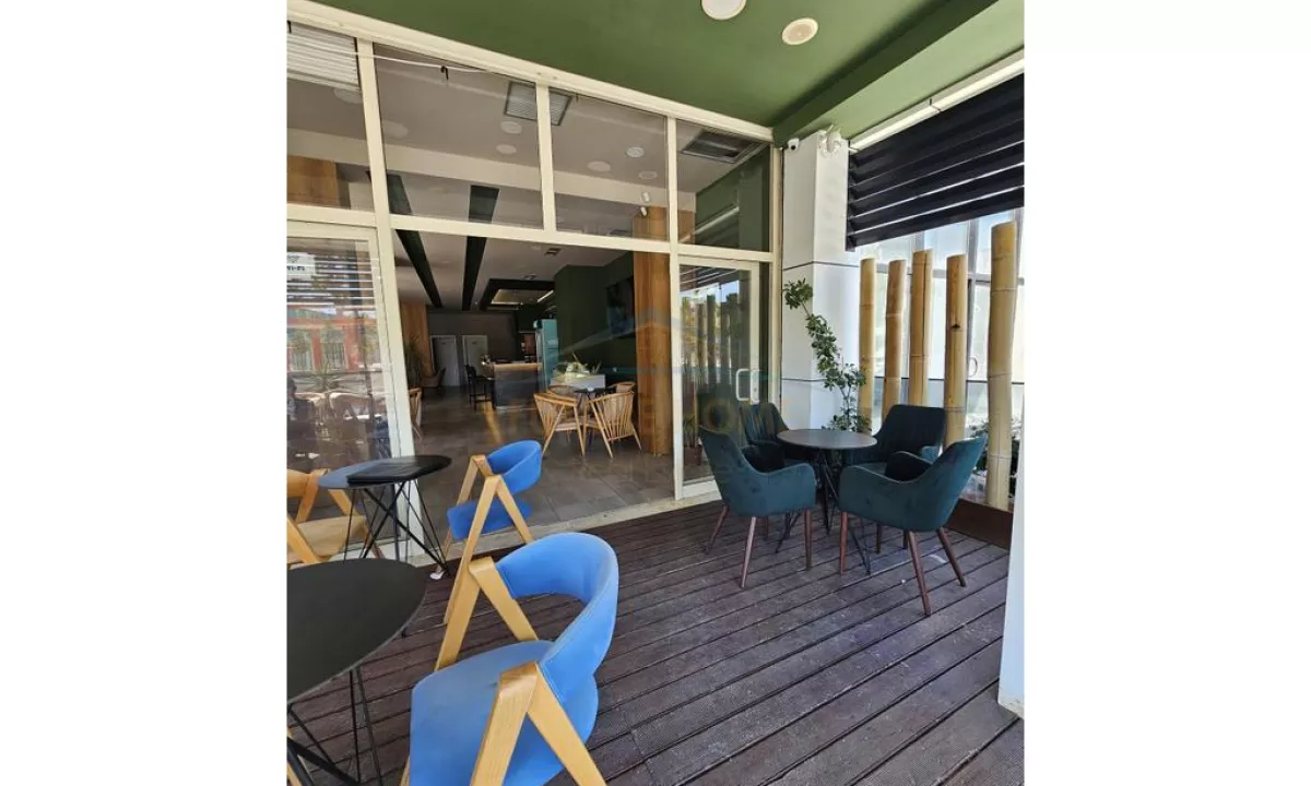 Ambient Biznesi, Prane Vala Park, Stadiumi , Durres