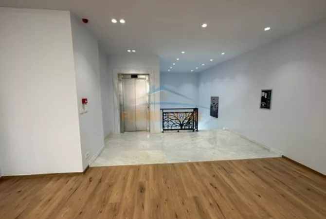 Zyre , Kompleksi Delijorgji, Tirane !