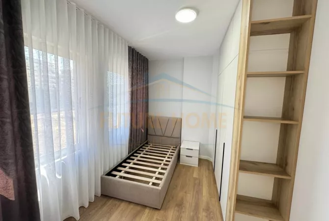Shtepi ne shitje Apartament ne Tirane, 2+1, Mobilimi E mobiluar, Pagesa 119,000  Euro.