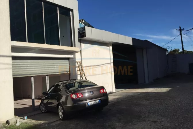 Ambient biznesi ne shitje 4+1 ne Durres - 1,200,000 Euro