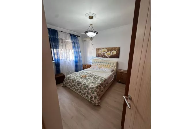 Shtepi ne shitje Apartament ne Tirane, 2+1, Mobilimi E mobiluar, Pagesa 147,000  Euro.