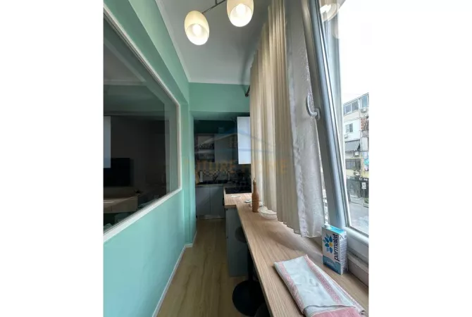 Shtepi ne shitje Vila Luksoze ne Tirane, 4+1, Mobilimi E mobiluar, Pagesa 500,000  Euro.