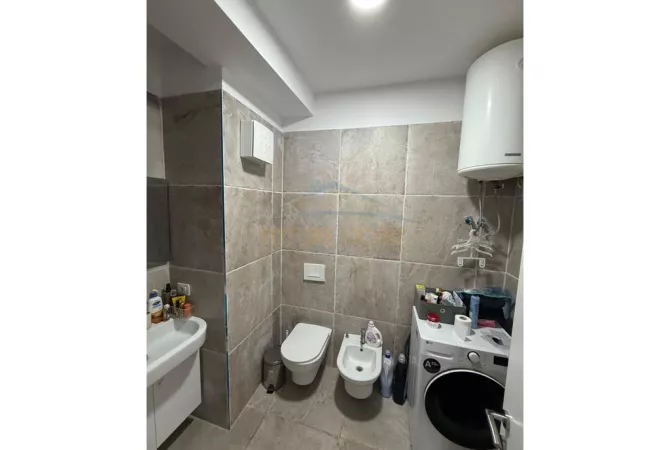 Shtepi ne shitje Apartament ne Tirane, 2+1, Mobilimi E mobiluar, Pagesa 118,000  Euro.