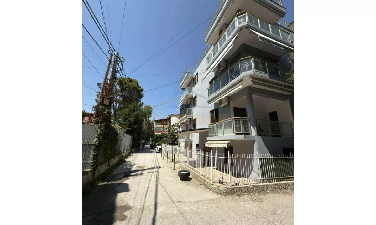 Shitet, Hotel, Golem, Durres