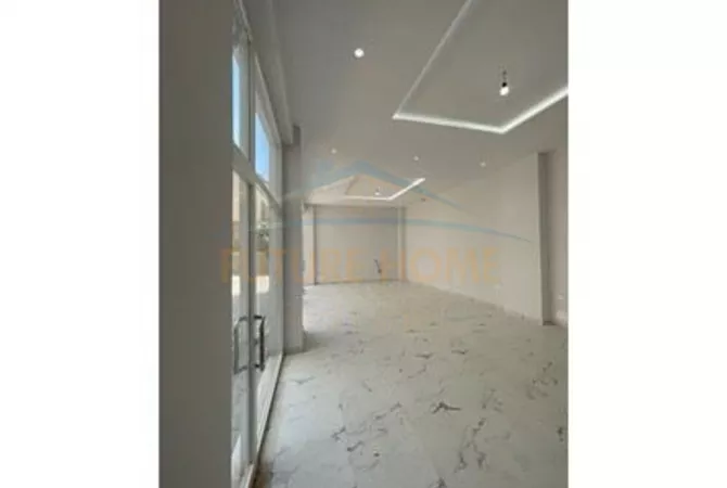 Business Property in Sale 1+1 in Tirana - 249,600 Euro