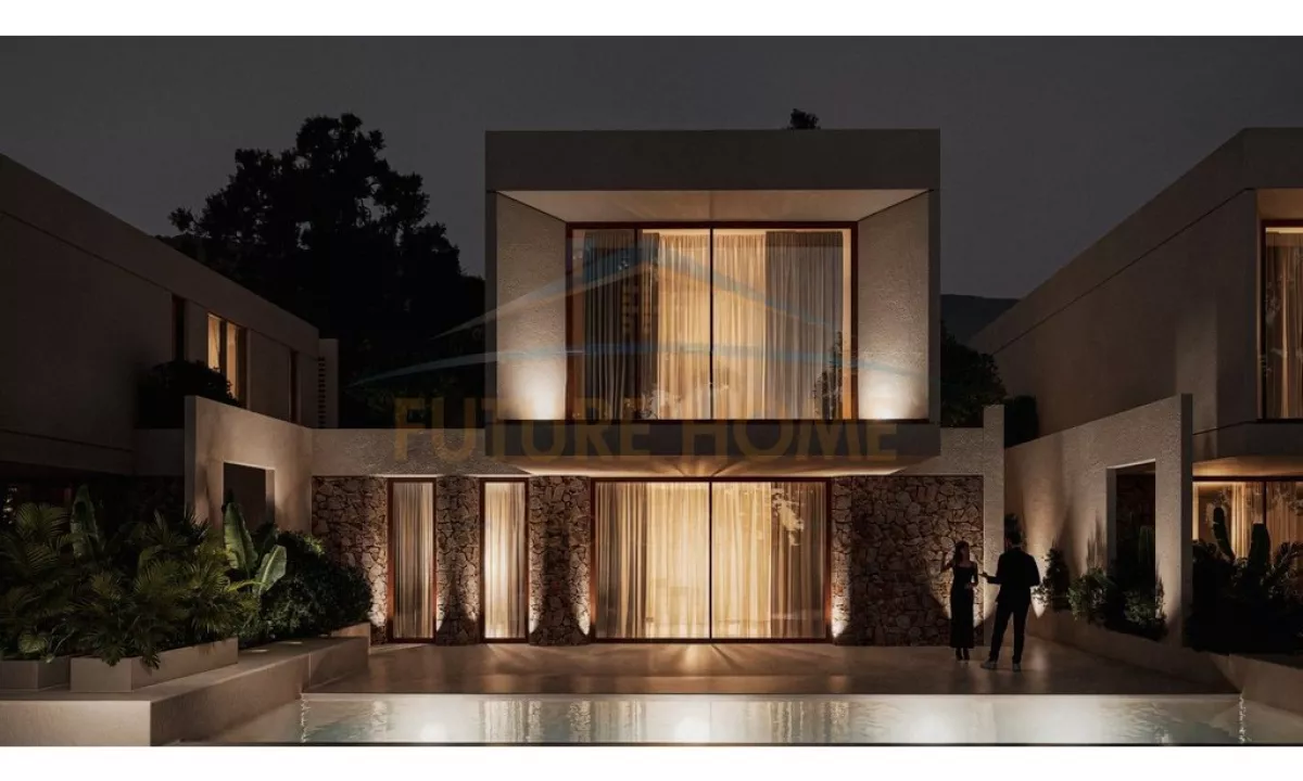 Shtepi ne shitje Duplex(shtepi me 2 kate) ne Himare, 3+1, Mobilimi Bosh, pa mobiluar, Pagesa 750,000  Euro.