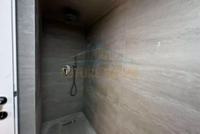 Shtepi ne shitje Apartament ne Tirane, 1+1, Mobilimi E mobiluar, Pagesa 95,000  Euro.