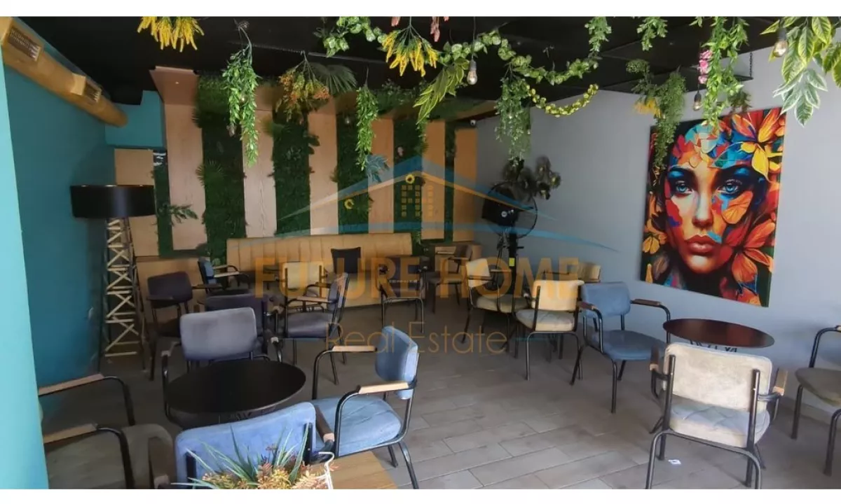 Shitet, Biznes-Lounge, Materniteti i Ri