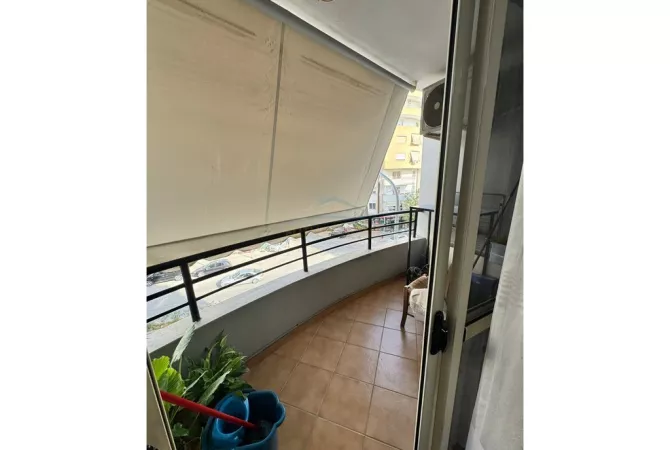 Shtepi ne shitje Apartament ne Tirane, 2+1, Mobilimi E mobiluar, Pagesa 140,000  Euro.