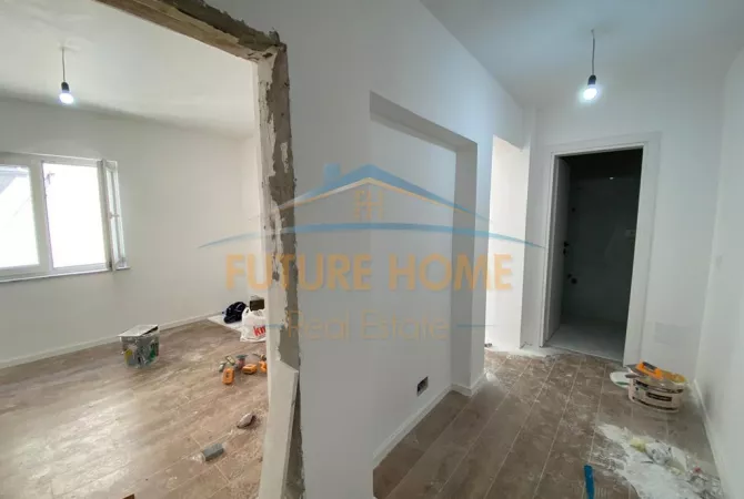 Shtepi ne shitje Apartament ne Tirane, 1+1, Mobilimi Bosh, pa mobiluar, Pagesa 167,000  Euro.