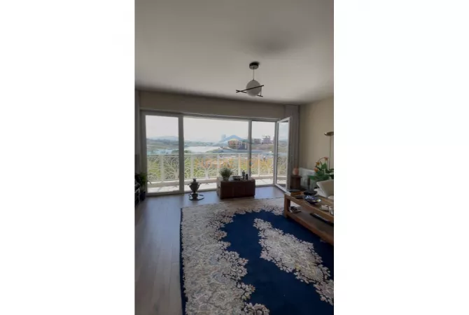 Shtepi ne shitje Vila Luksoze ne Tirane, 3+1, Mobilimi E mobiluar, Pagesa 630,000  Euro.