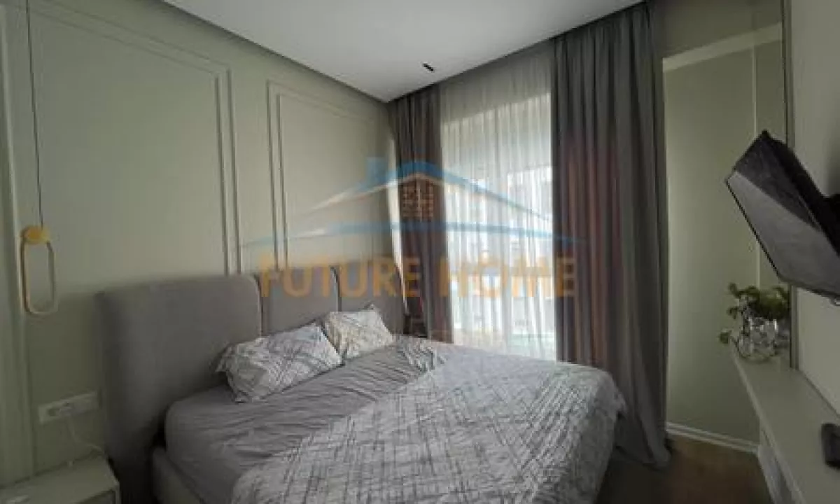 Shtepi ne shitje Apartament ne Tirane, 2+1, Mobilimi E mobiluar, Pagesa 180,000  Euro.