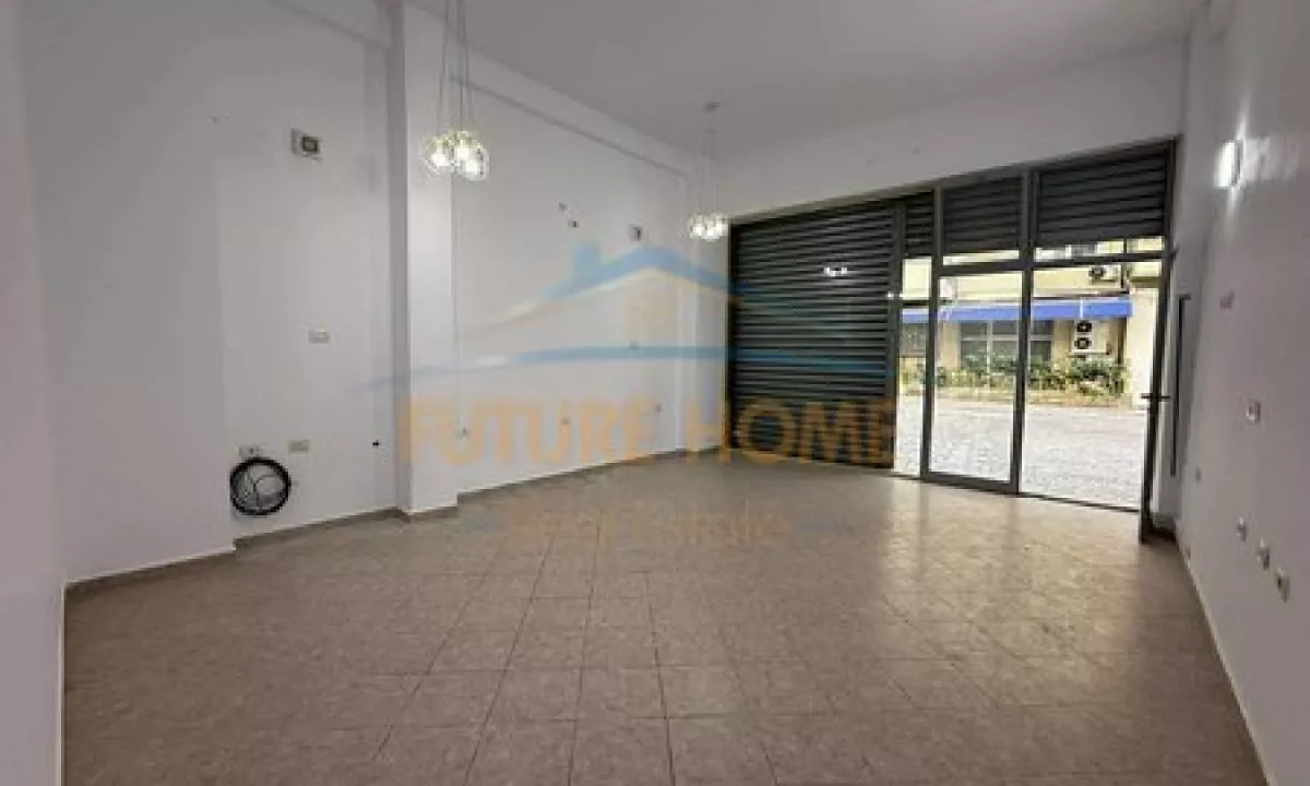 Ambient Biznesi, Myslym Shyri, Tirane.